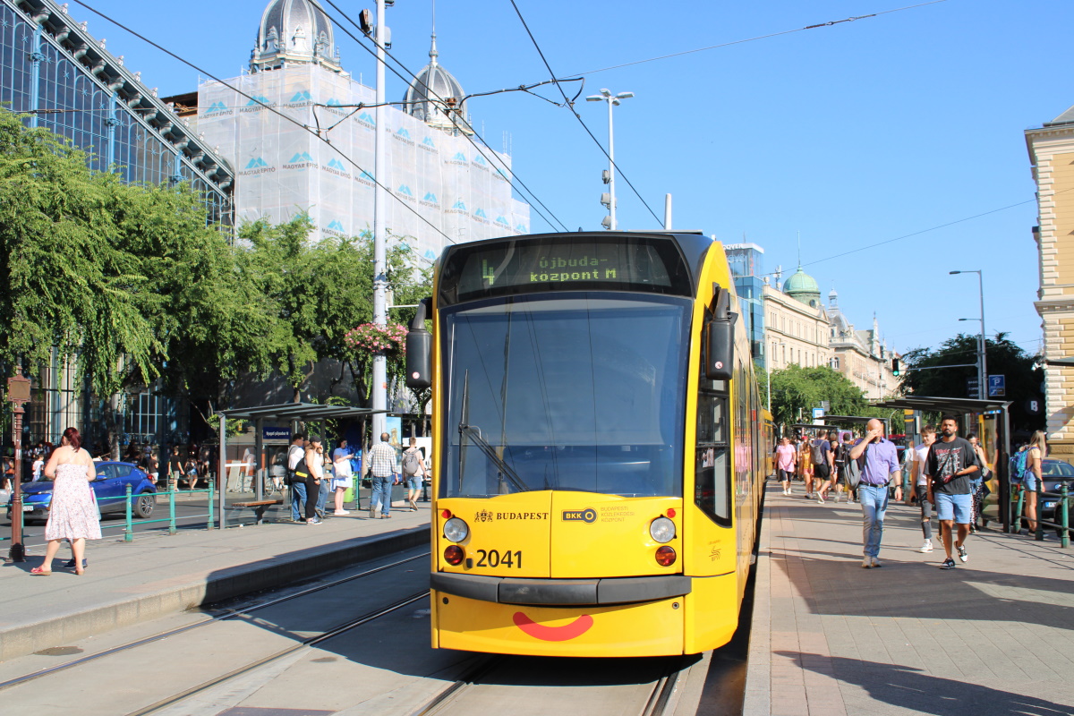 Будапешт, Siemens Combino Supra NF12B № 2041