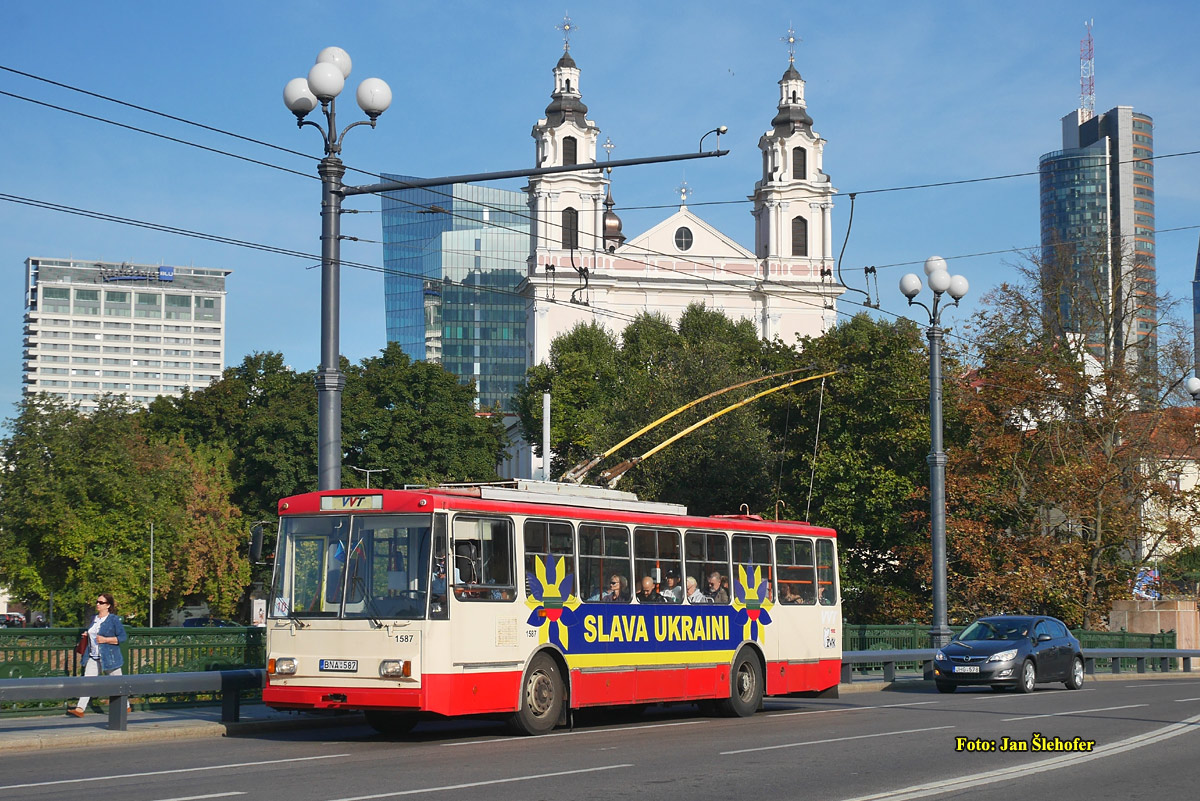 Вильнюс, Škoda 14Tr13/6 № 1587