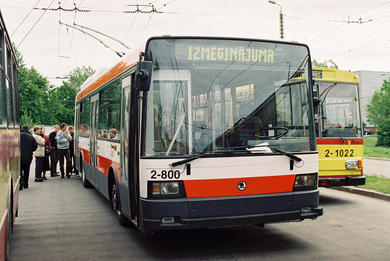 Рига, Škoda 21Tr № 2-800