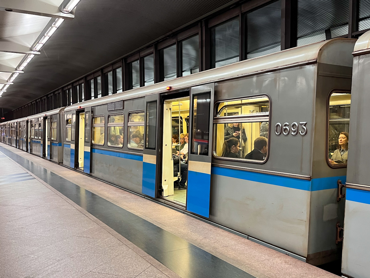 Москва, 81-741.1 «Русич» № 0693