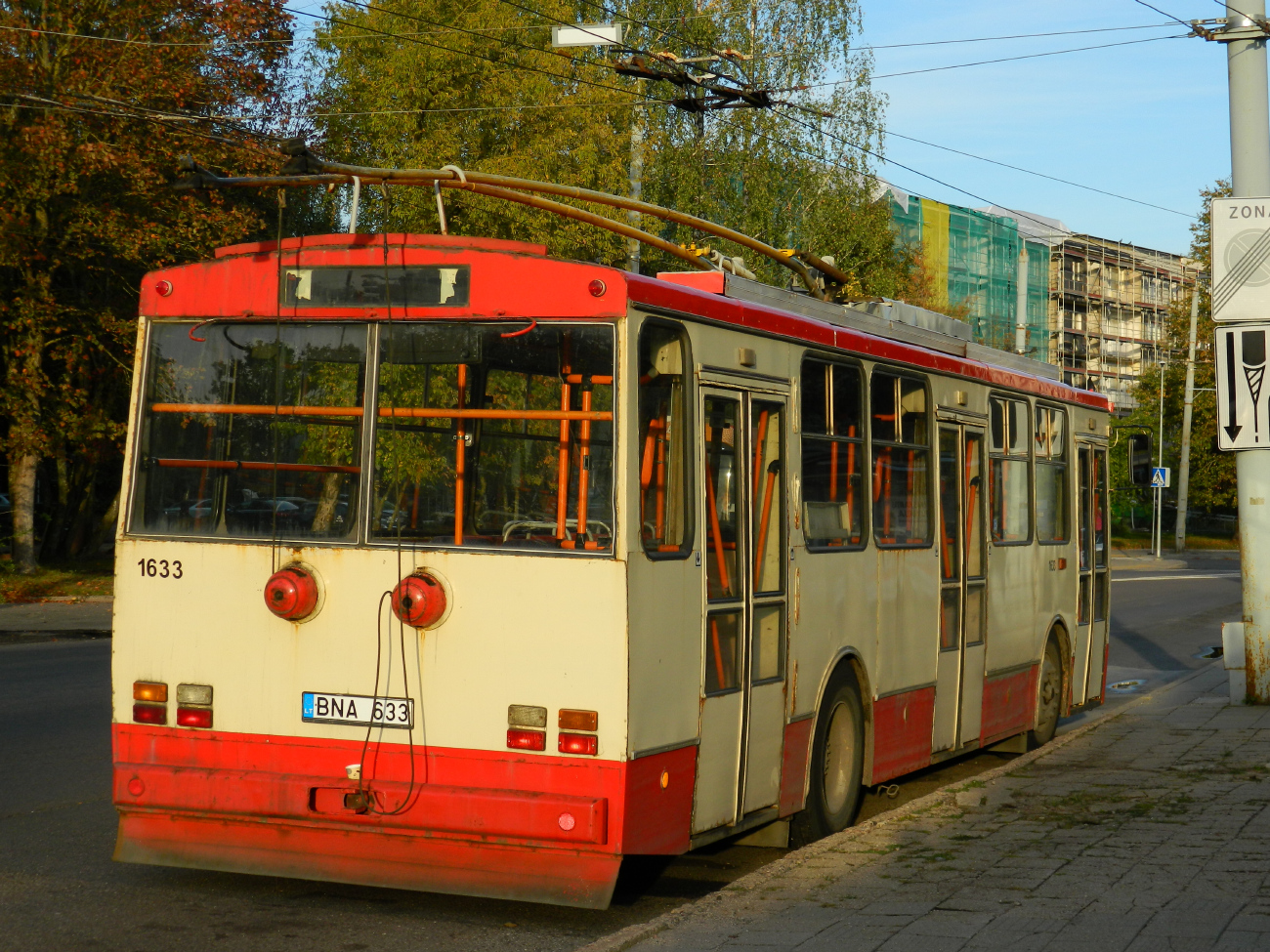 Вильнюс, Škoda 14Tr13/6 № 1633