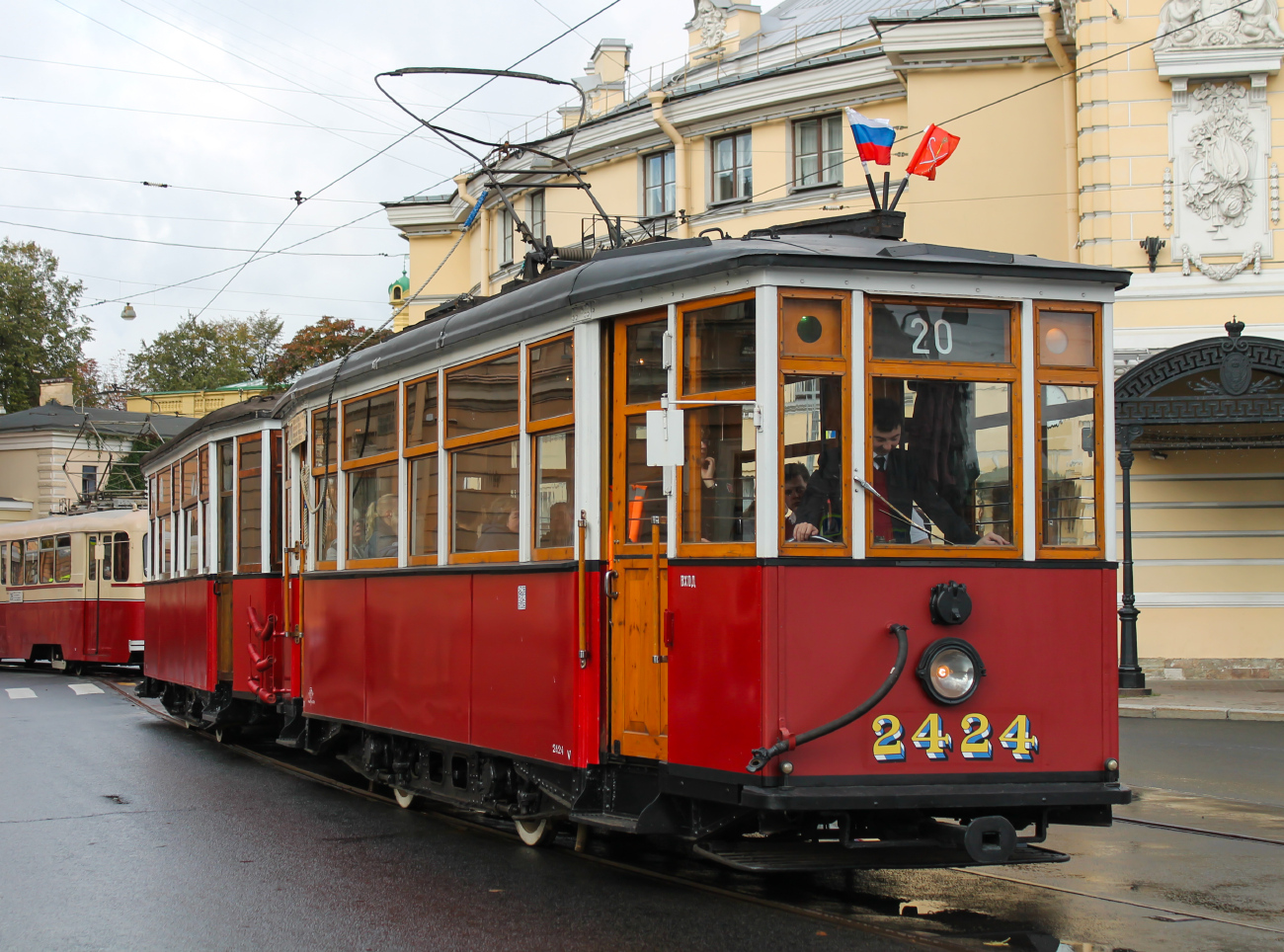 Санкт-Петербург, МС-4 № 2424; Санкт-Петербург — Парад в честь 116-летия Петербургского трамвая — 01.10.2023 Санкт-Петербург, МС-4 № 2424; Санкт-Петербург — Парад в честь 116-летия Петербургского трамвая — 01.10.2023