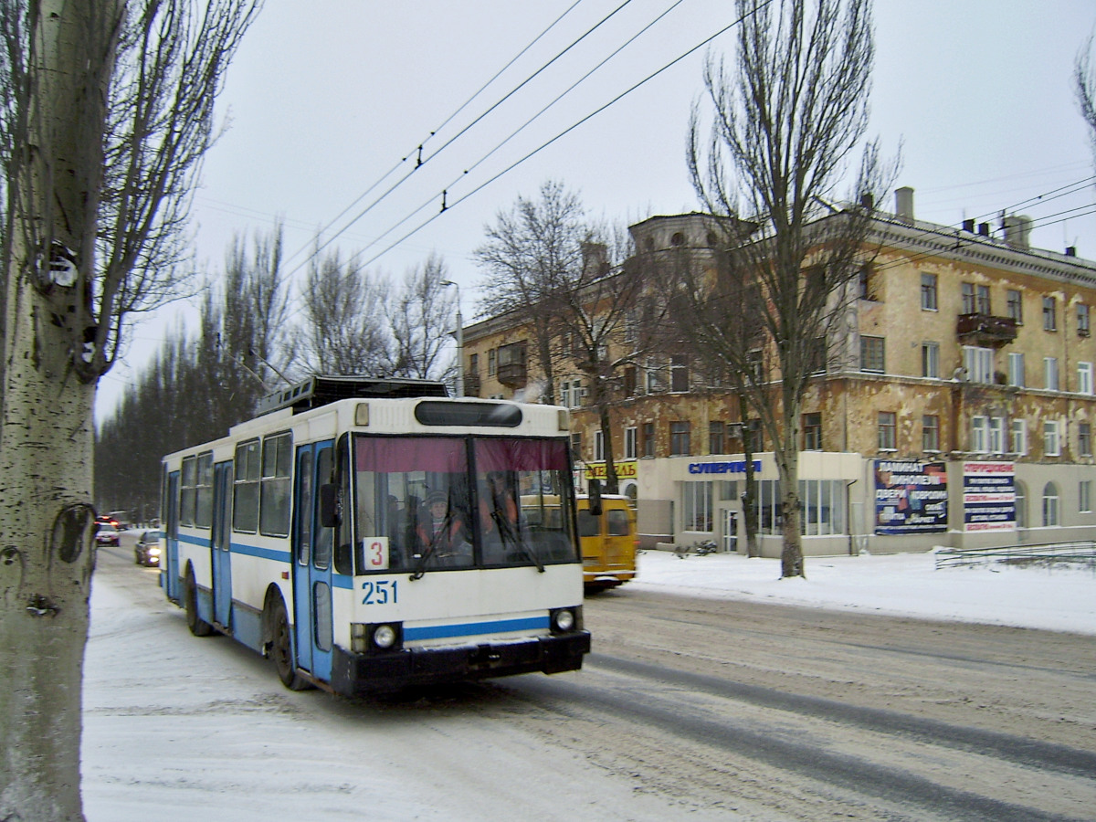 Макеевка, ЮМЗ Т2 № 251