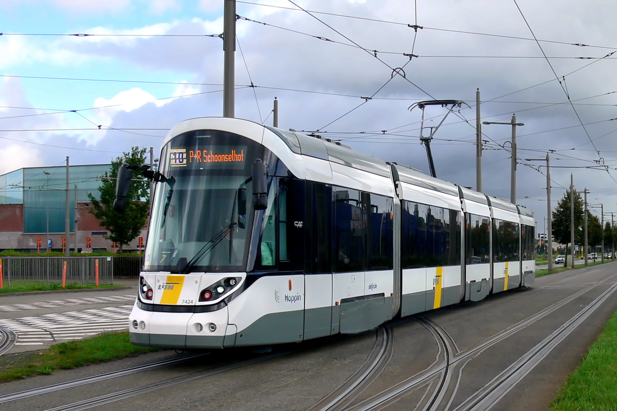 Антверпен, CAF Urbos 100 № 7424