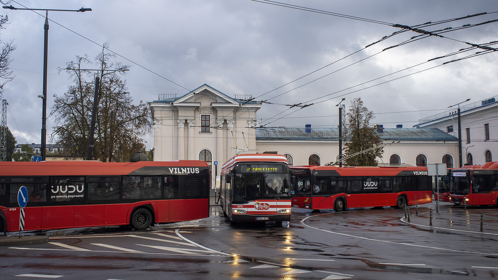 Вильнюс, Solaris Trollino II 15 AC № 1679; Вильнюс — Разные фотографии