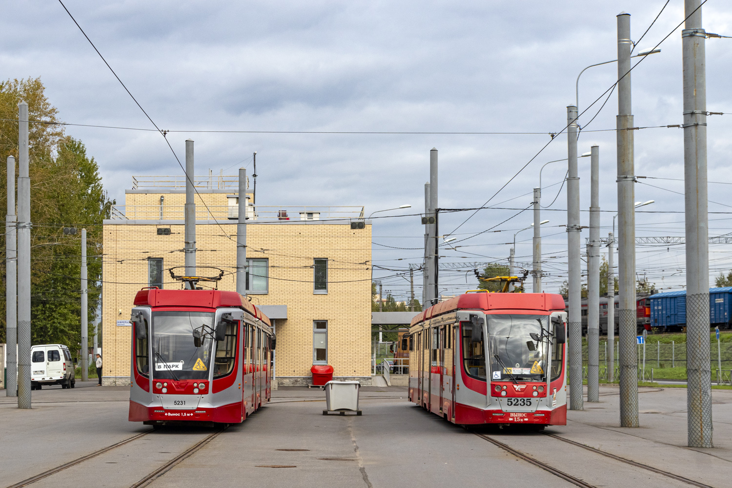 Санкт-Петербург, 71-631-02.02 № 5231; Санкт-Петербург, 71-631-02.02 № 5235