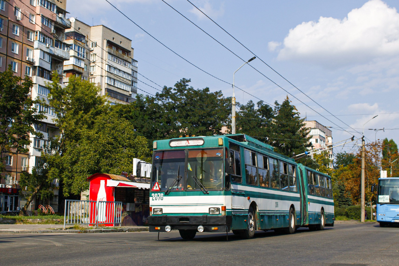 Днепр, ЮМЗ Т1 № 2076