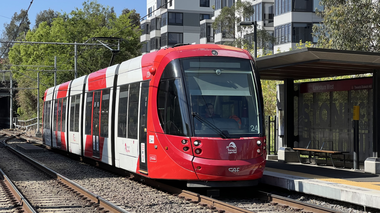 Sydney, CAF Urbos 3 Br. 2124 (24)