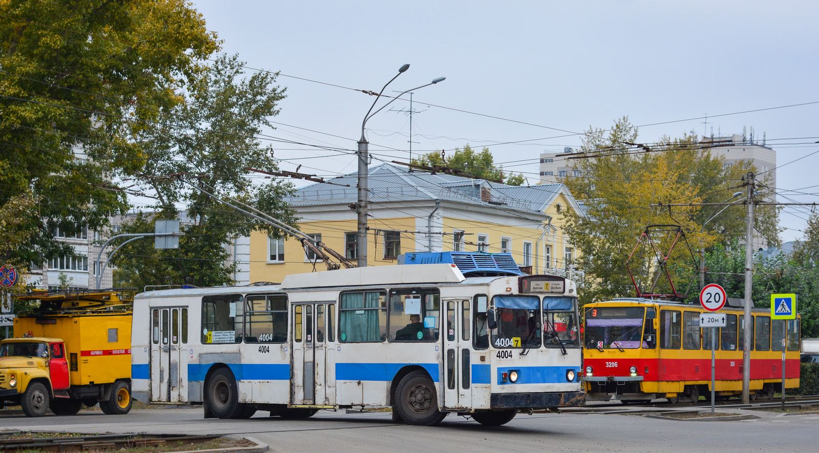 Барнаул, ЗиУ-682 КВР БТРМ № 4004