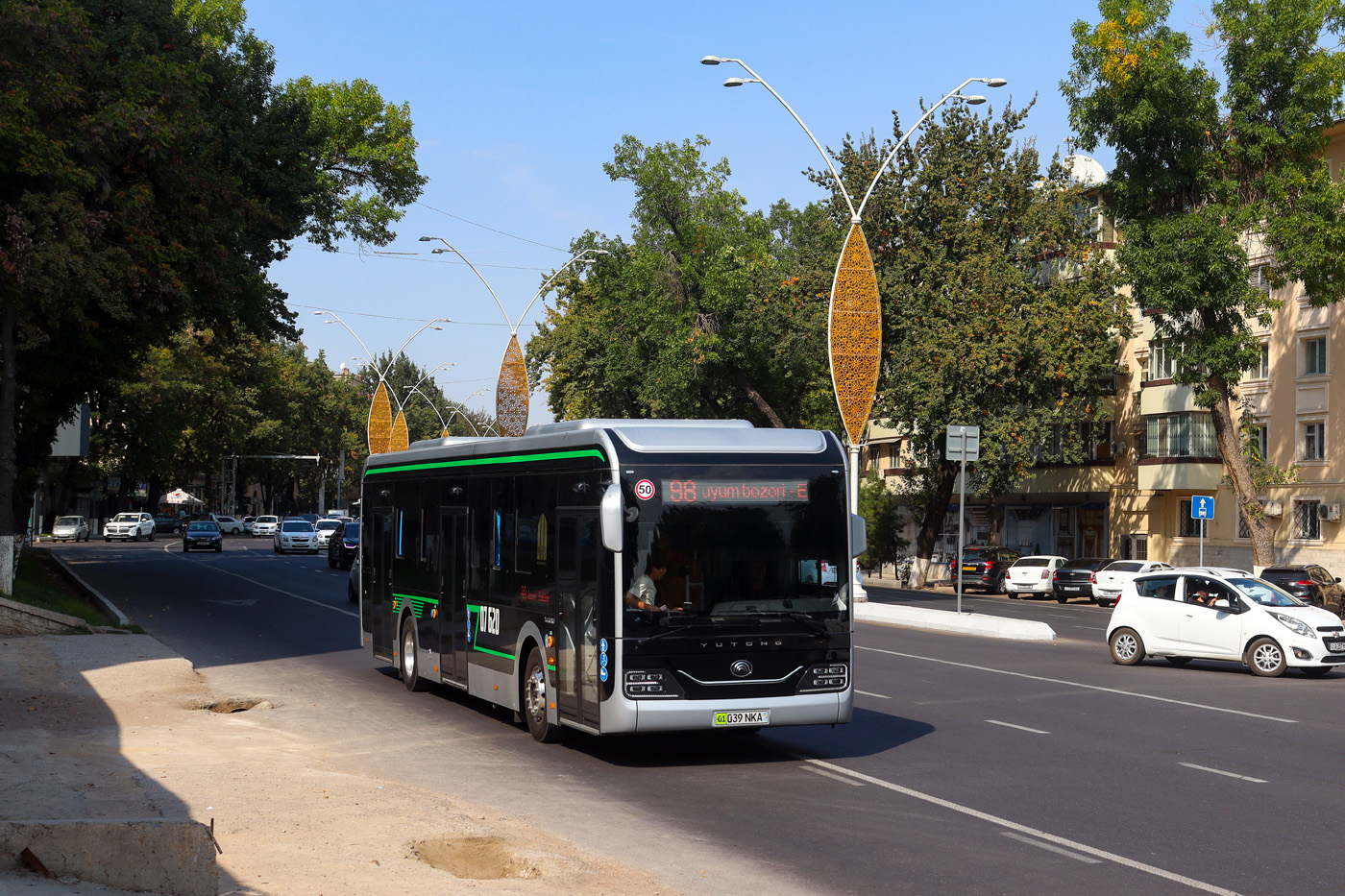 Taškent, Yutong ZK6126BEVG # 07620