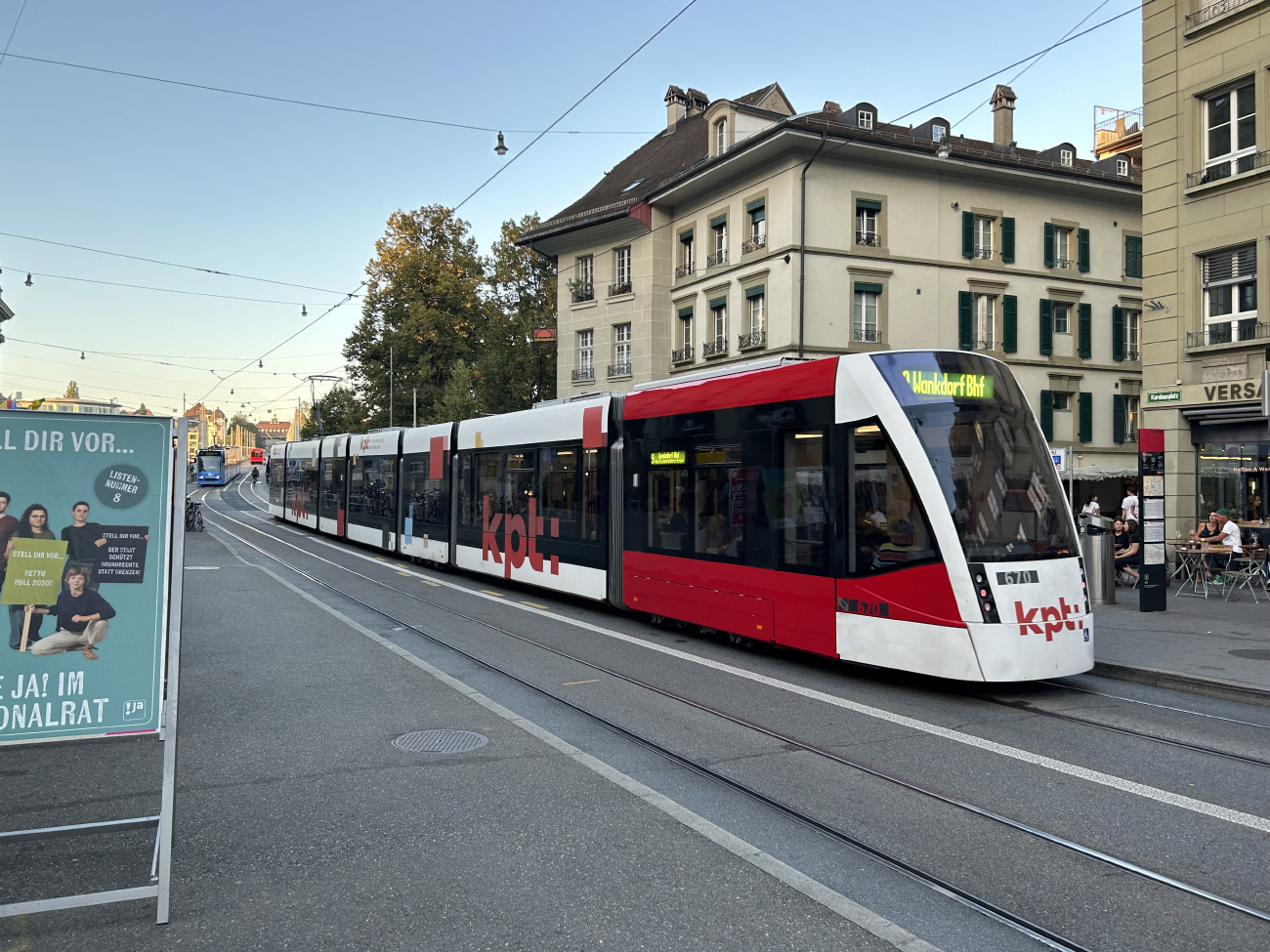 Bern, Siemens Combino XL č. 670