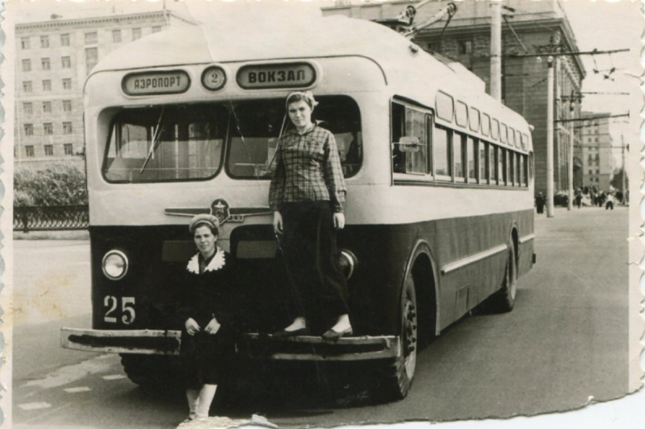 Новосибирск, МТБ-82Д № 25; Новосибирск — [Троллейбус] Исторические фотографии
