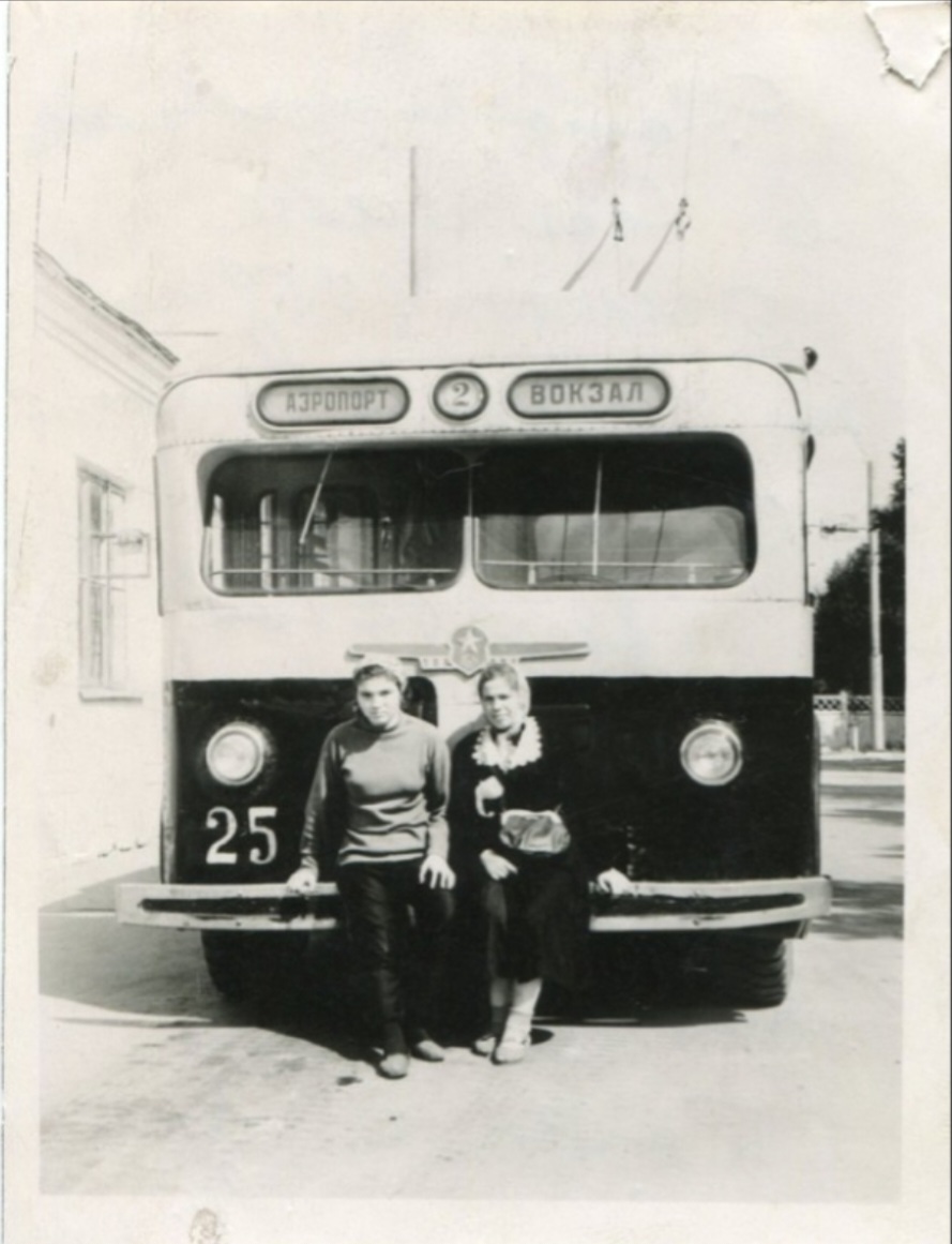 Новосибирск, МТБ-82Д № 25; Новосибирск — [Троллейбус] Исторические фотографии