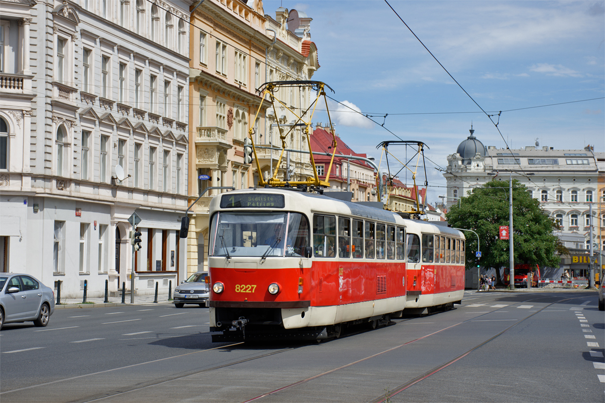Прага, Tatra T3R.P № 8227