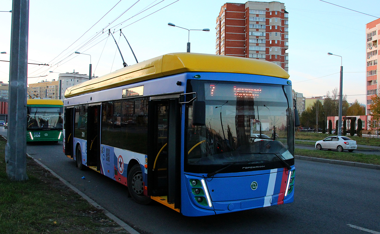 Пенза, УТТЗ-6241.01 «Горожанин» № 2319