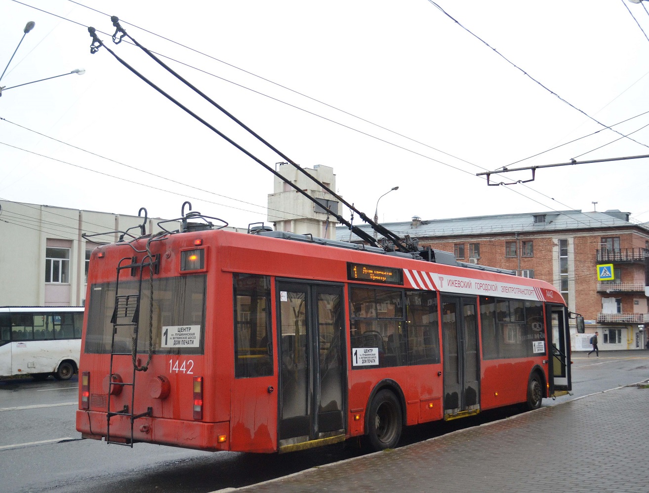 Ижевск, БКМ 321 № 1442