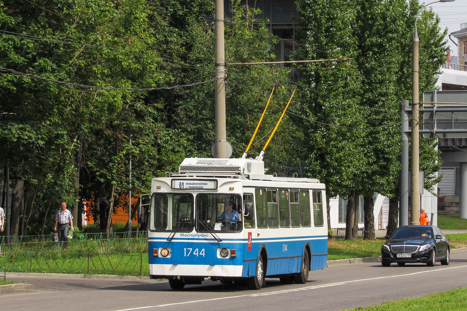 Москва, ЗиУ-682ГМ1 (с широкой передней дверью) № 1744