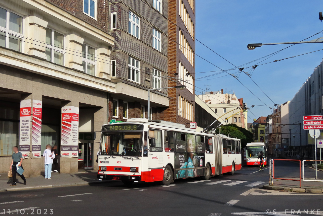 Ústí nad Labem, Škoda 15Tr13/6M # 565