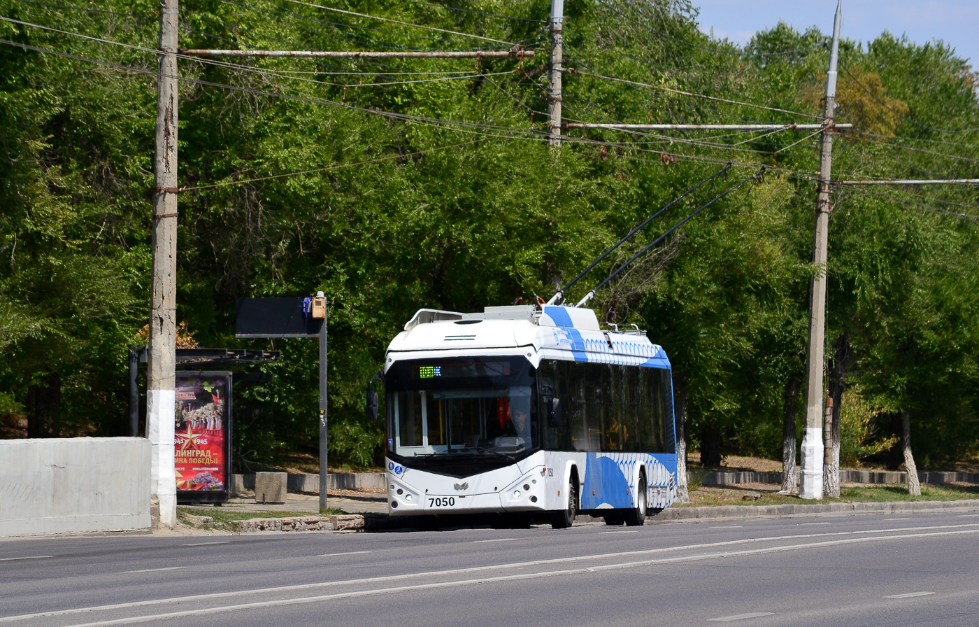 Волгоград, БКМ 32100D № 7050