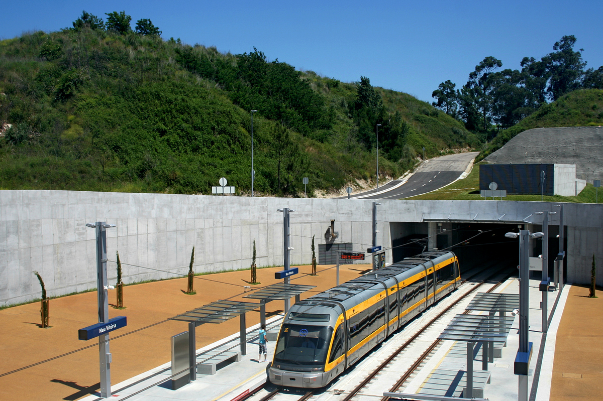 Порту, Bombardier Eurotram (Flexity Outlook) № MP054