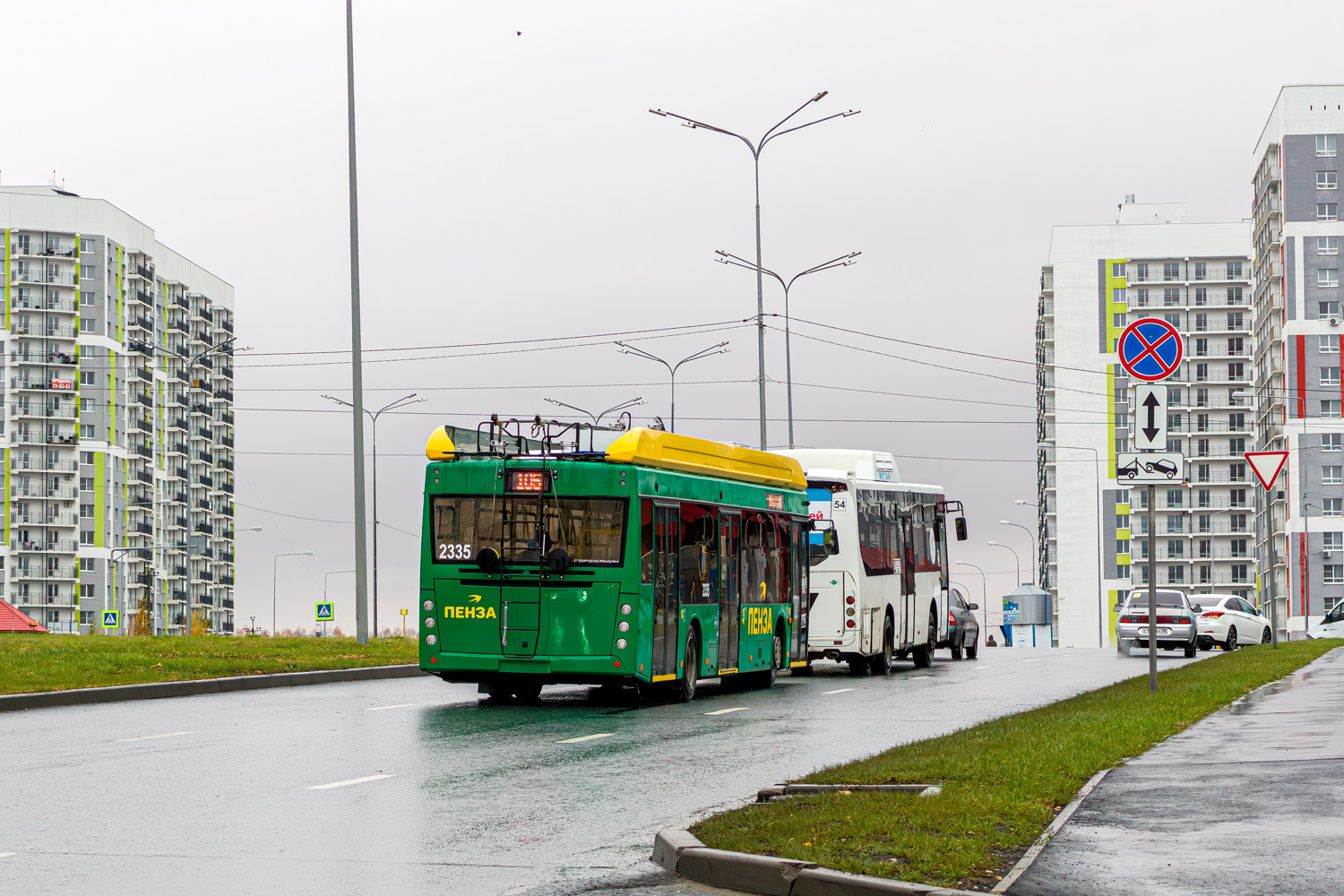 Пенза, УТТЗ-6241.01 «Горожанин» № 2335