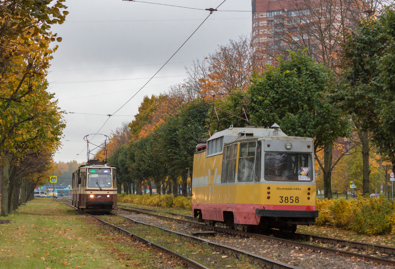 Санкт-Петербург, ЛМ-68М № С-3858