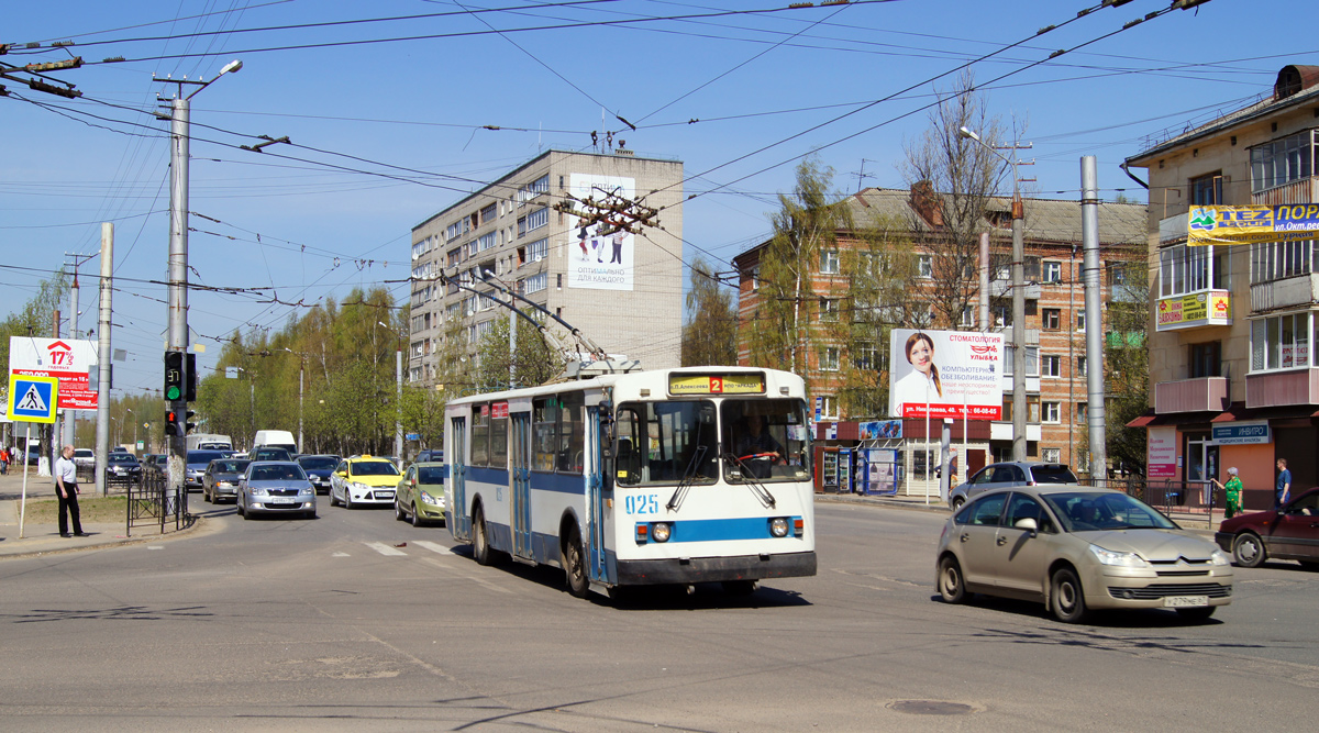 Смоленск, ЗиУ-682 (УРТТЗ) № 025