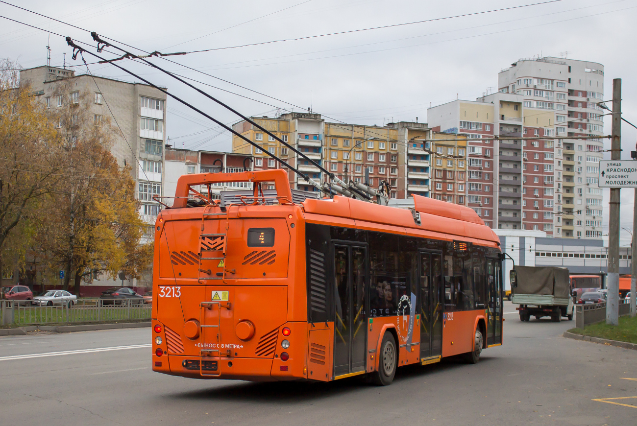Nyizsnij Novgorod, BKM 32100D — 3213