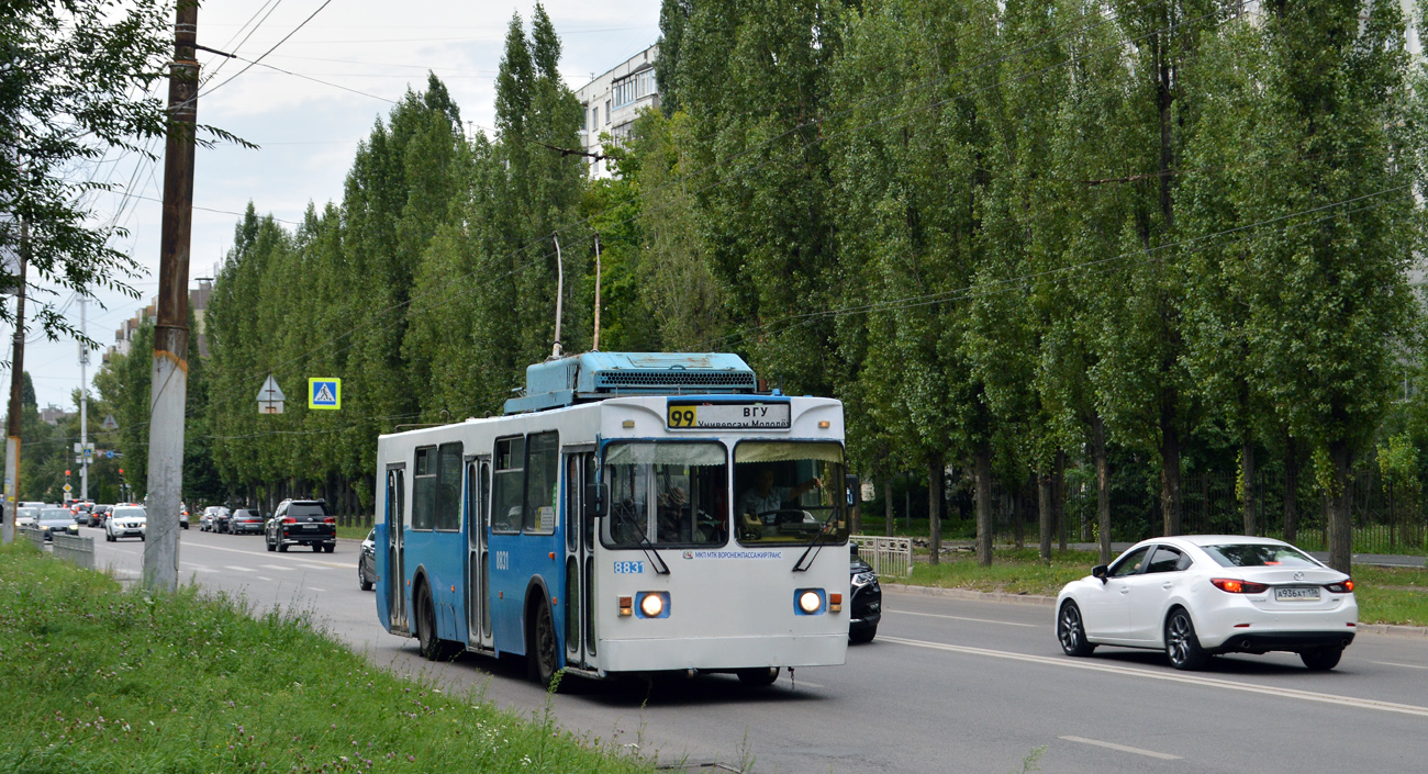 Воронеж, ЗиУ-682ГМ1 (с широкой передней дверью) № 8831