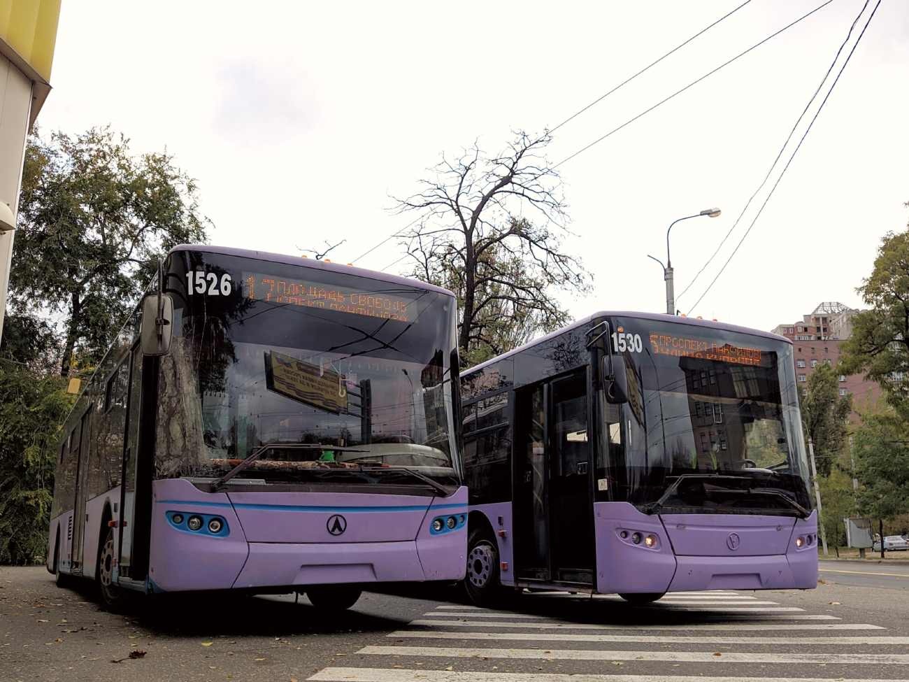 Донецк, ЛАЗ E301A1 № 1526