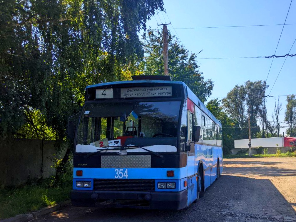 Черновцы, Den Oudsten B88 № 354