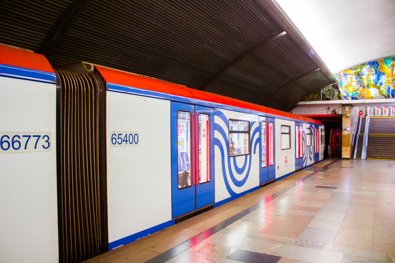 Москва, 81-765.4 «Москва-2019» № 65400