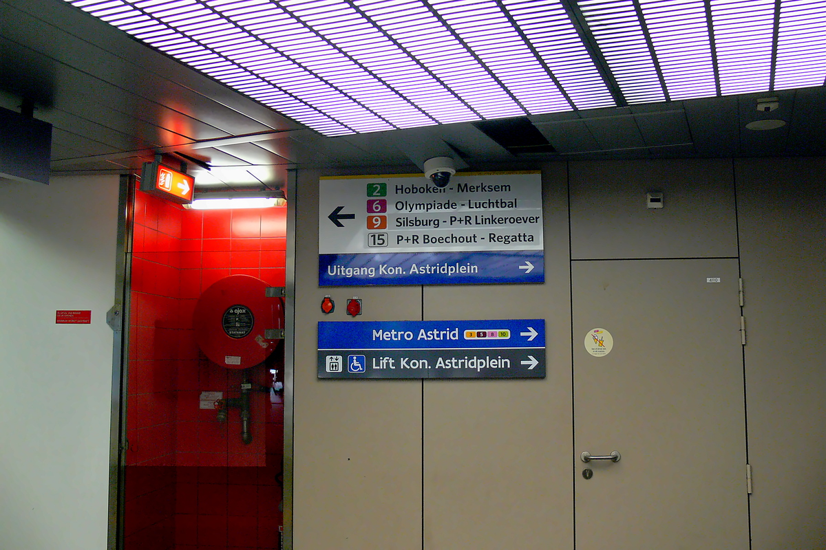 Антверпен — Stations Антверпен — Stations
