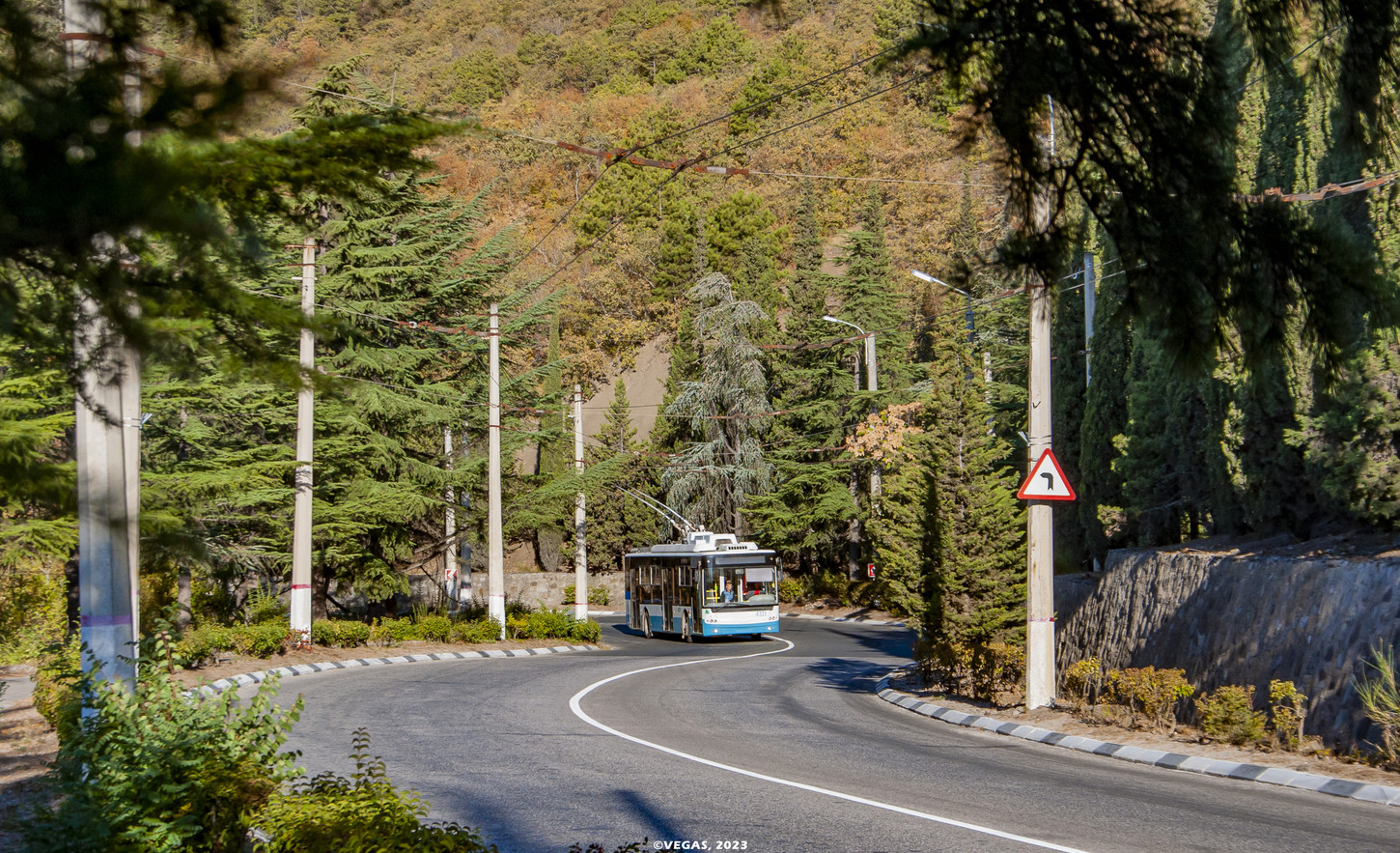 Trolleybus de Crimée, Bogdan T70110 N°. 4321
