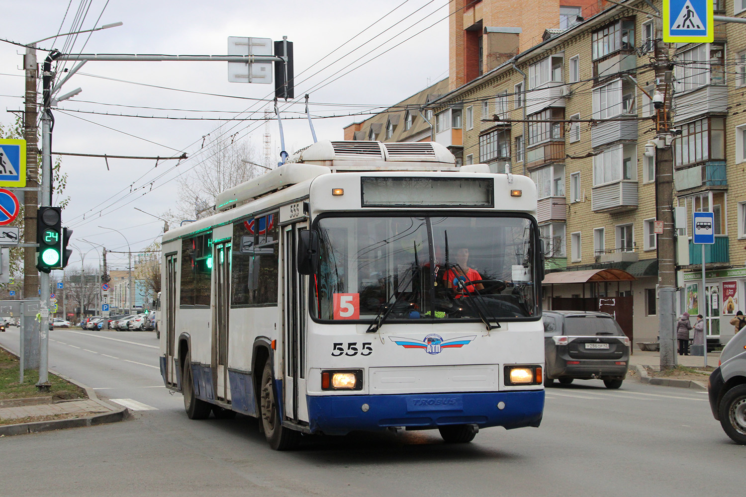 Киров, БТЗ-52764Р № 555