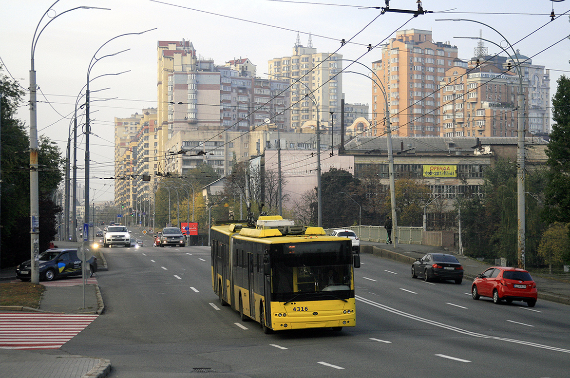 Kijów, Bogdan Т90110 Nr 4316