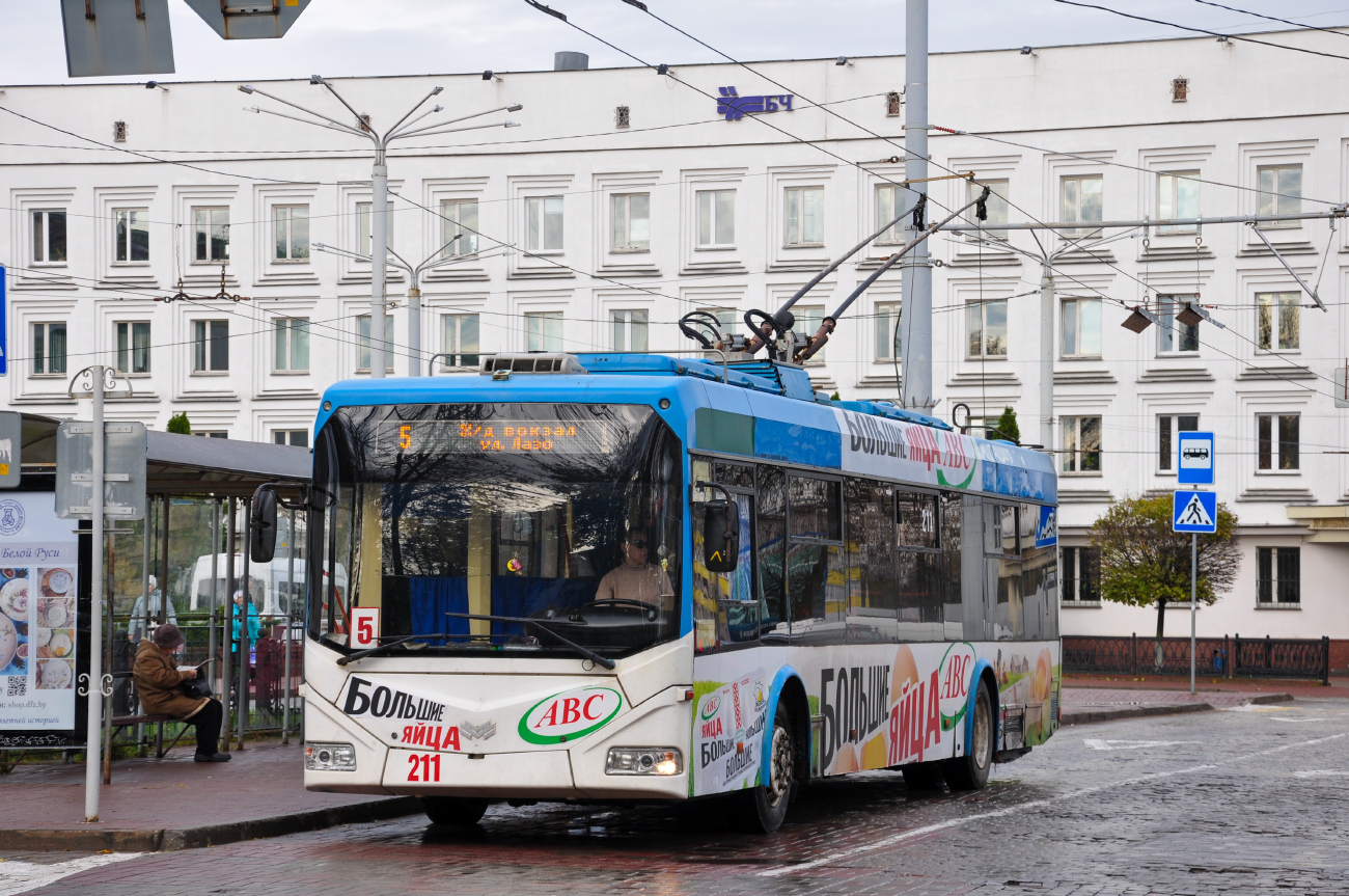 Витебск, БКМ 321 № 211