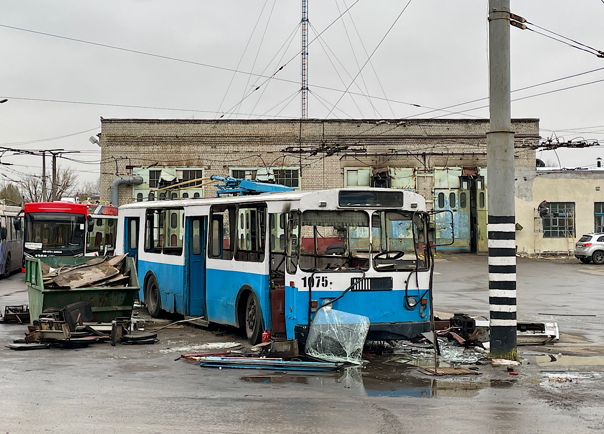 Брянск, ЗиУ-682Г-016 (012) № 1075