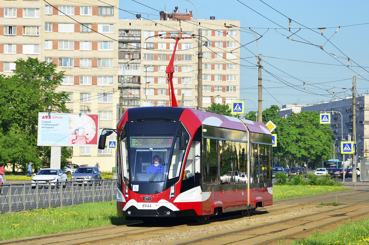 Санкт-Петербург, 71-923М «Богатырь-М» № 8944