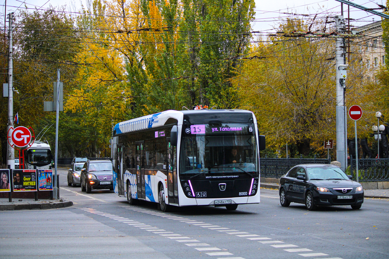 Волгоград, КАМАЗ-6282 № 8000