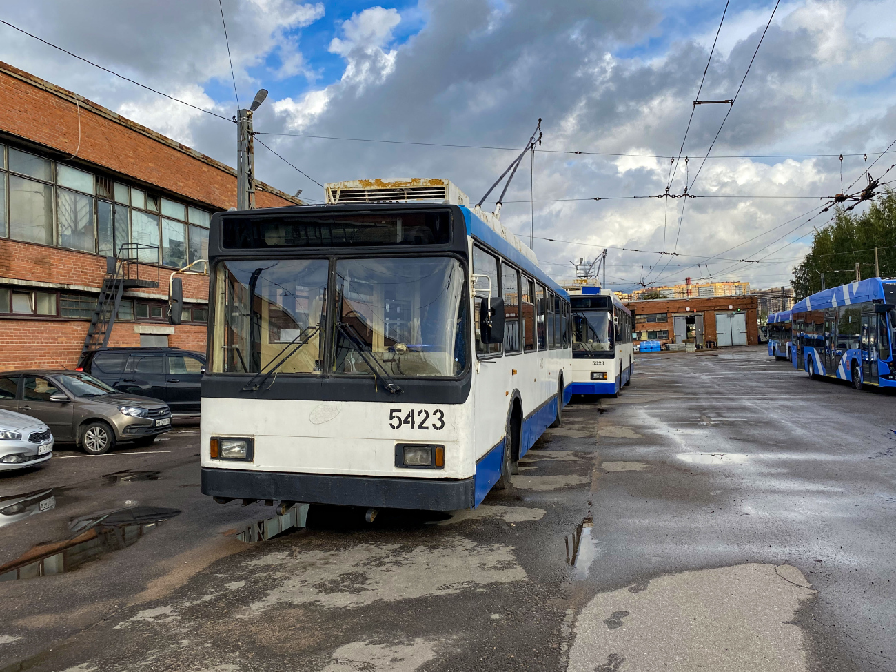 Saint-Petersburg, VMZ-52981 № 5423