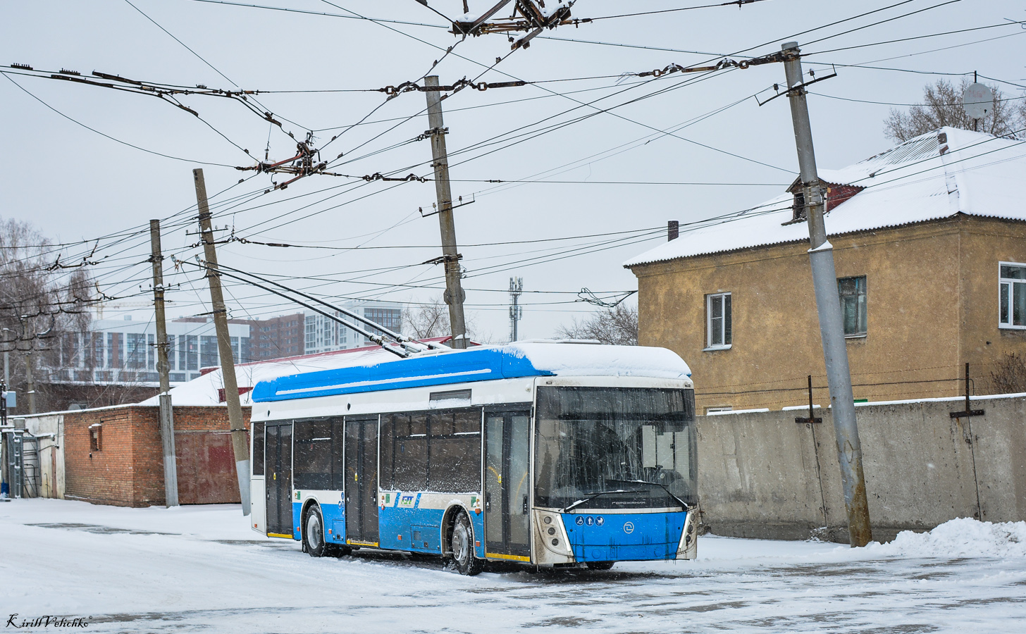 Новосибирск, УТТЗ-6241.01 «Горожанин» № 2524