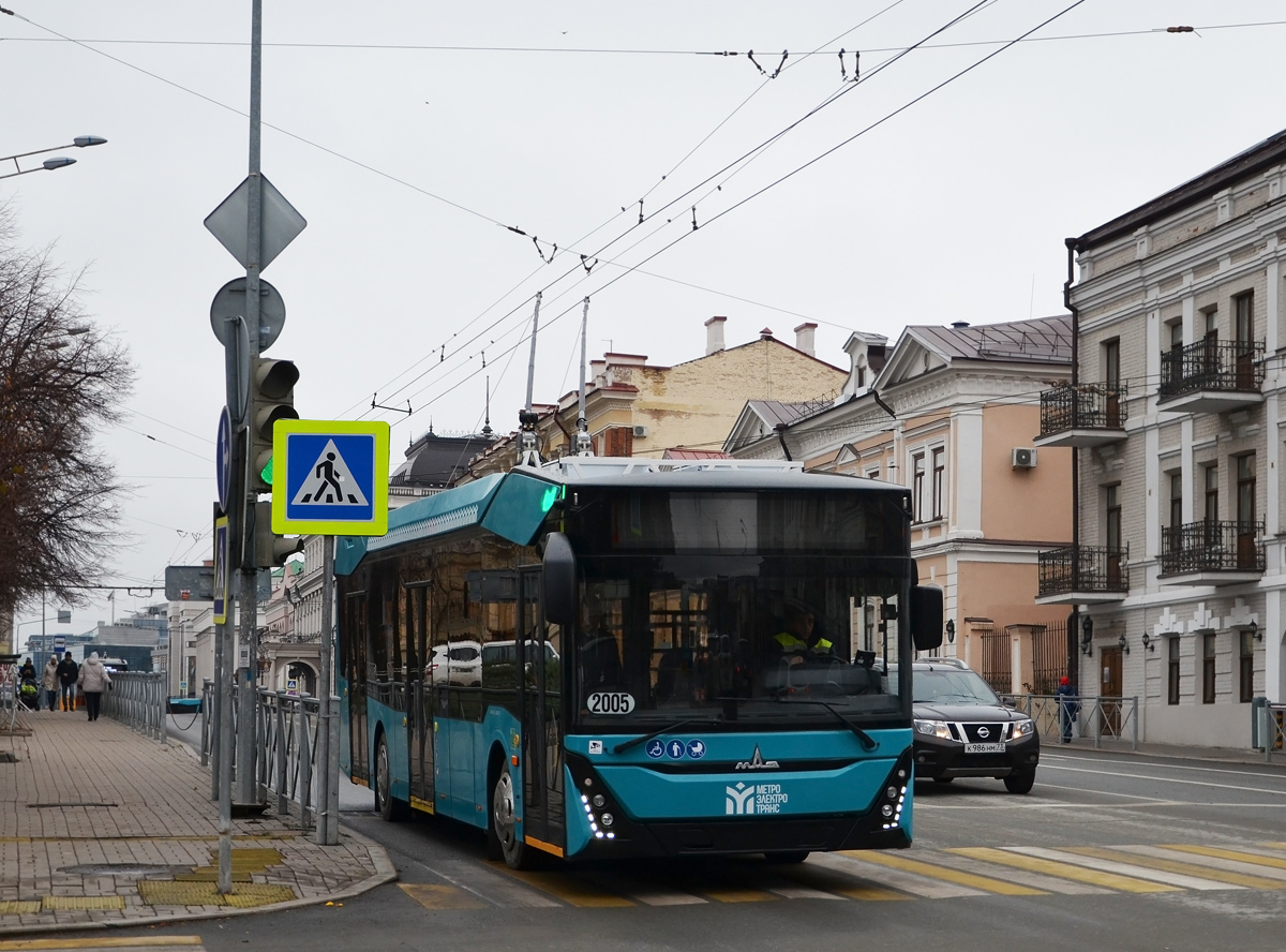 Казань, МАЗ-303Т22 № 2005