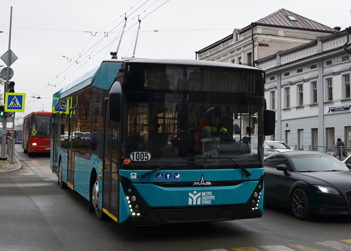 Казань, МАЗ-303Т22 № 1005