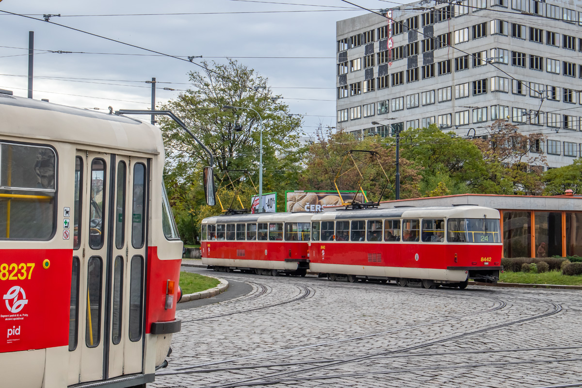 Прага, Tatra T3R.P № 8442