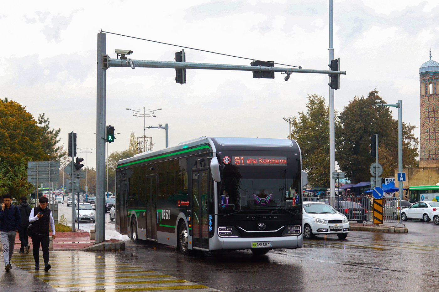 Ташкент, Yutong ZK6126BEVG № 08620