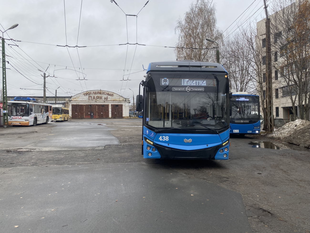 Петрозаводск, БКМ 321 № 438