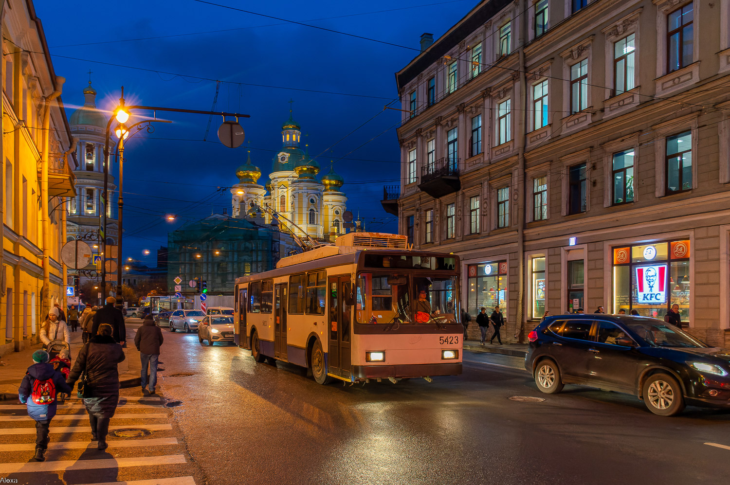 Санкт-Петербург, ВМЗ-52981 № 5423