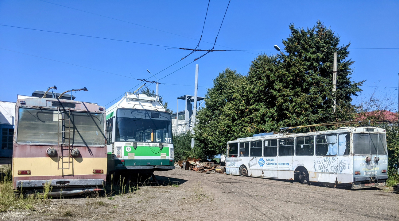 Черновцы, Škoda 14Tr02/6 № 274; Черновцы, Škoda 21TrACI № 372; Черновцы, Škoda 14Tr89/6 № 321