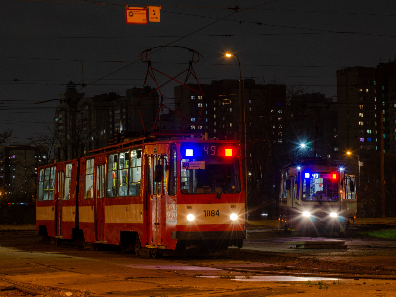 Санкт-Петербург, ЛВС-86К № 1084; Санкт-Петербург, ЛВС-86К № 1025; Санкт-Петербург — Конечные станции и разворотные кольца Санкт-Петербург, ЛВС-86К № 1084; Санкт-Петербург, ЛВС-86К № 1025; Санкт-Петербург — Конечные станции и разворотные кольца